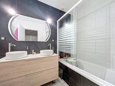 Maison traditionnelle - 130 m² - 6 pièces