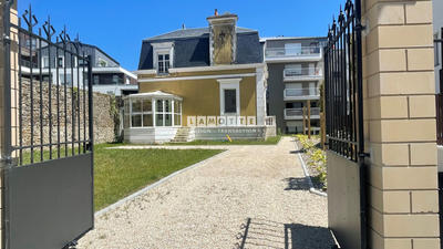 Maison - 148 m² - 7 pièces