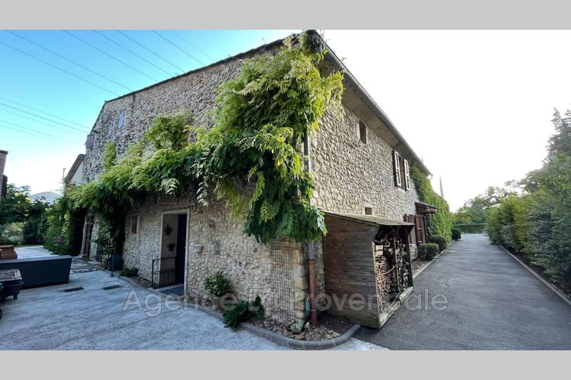 Demeure - 620 m² - 13 pièces