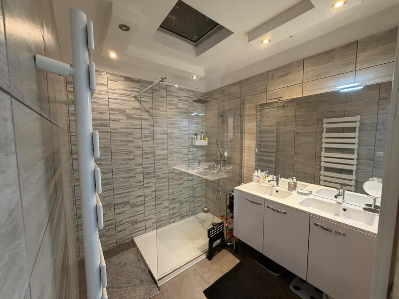 Maison - 103 m² - 5 pièces