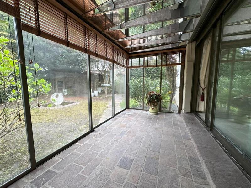 Maison d'architecte - 218 m² - 5 pièces