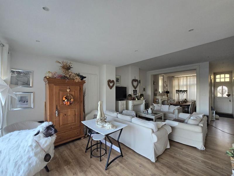 Maison - 135 m² - 6 pièces