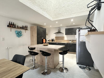 Maison - 192 m² - 7 pièces