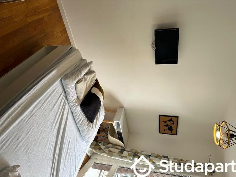 Chambre - 12 m² - 1 pièce