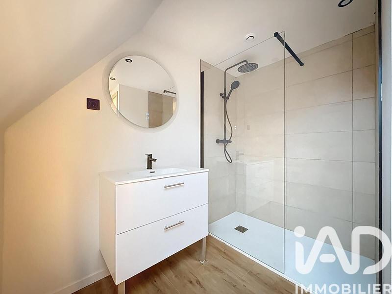 Maison - 137 m² - 5 pièces