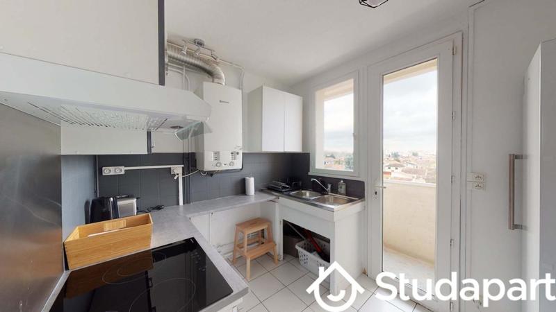 Chambre - 9 m² - 1 pièce