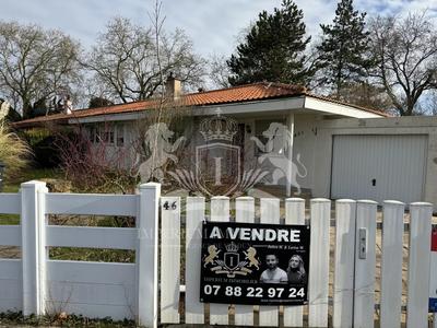 Maison - 96 m² - 6 pièces