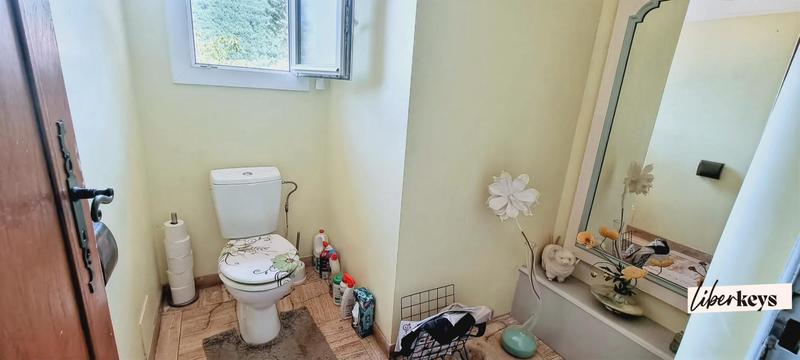 Propriété - 230 m² - 10 pièces