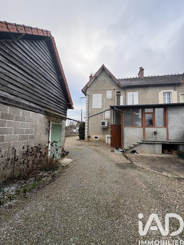 Maison - 125 m² - 9 pièces