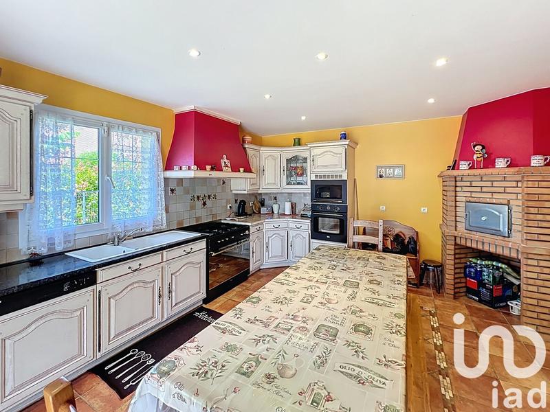 Maison - 281 m² - 10 pièces