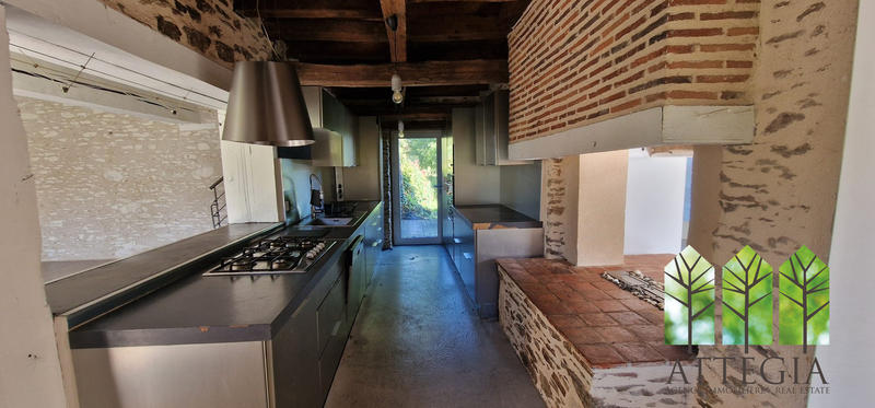 Maison - 190 m² - 10 pièces