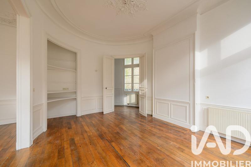 Appartement - 146 m² - 6 pièces