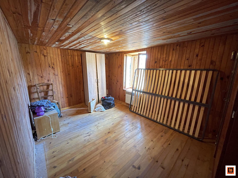 Maison - 102 m² - 4 pièces