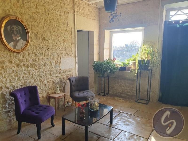 Maison - 327 m² - 9 pièces