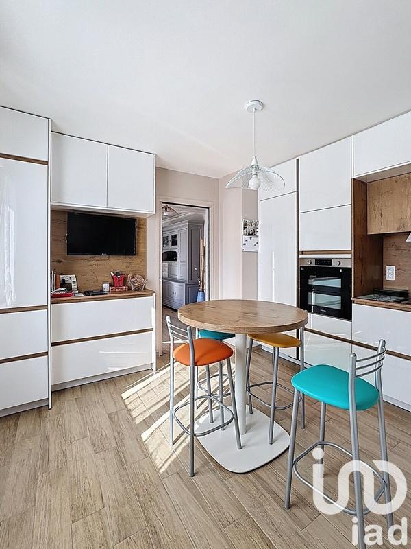 Maison - 149 m² - 8 pièces