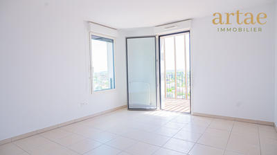 Appartement - 102 m² - 5 pièces