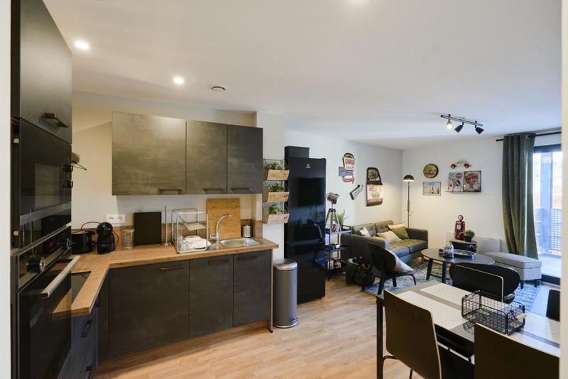 Appartement - 86 m² - 5 pièces