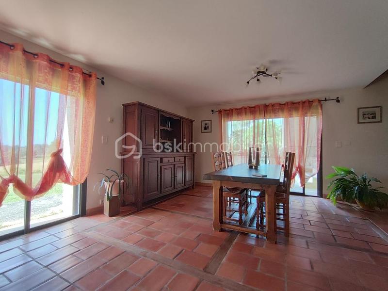 Maison en pierre - 185 m² - 7 pièces