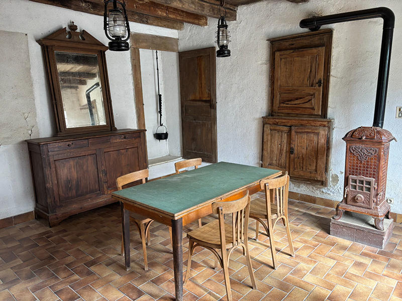 Maison - 236 m² - 8 pièces