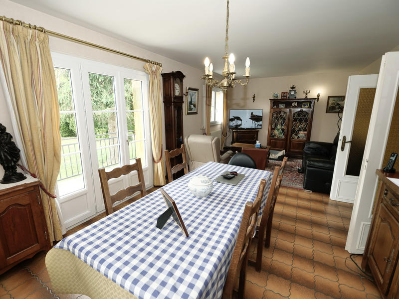 Maison - 130 m² - 8 pièces