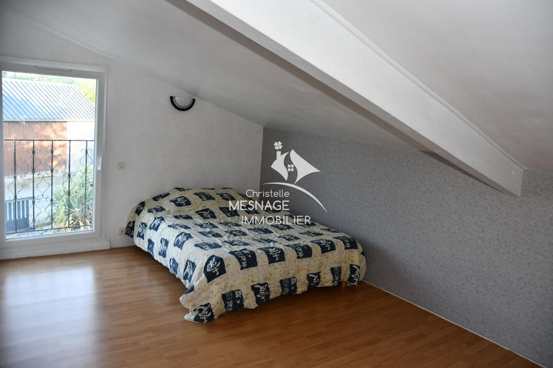 Maison en pierre - 187 m² - 6 pièces