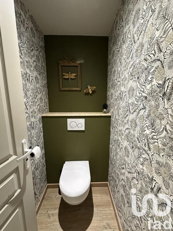 Maison - 320 m² - 8 pièces