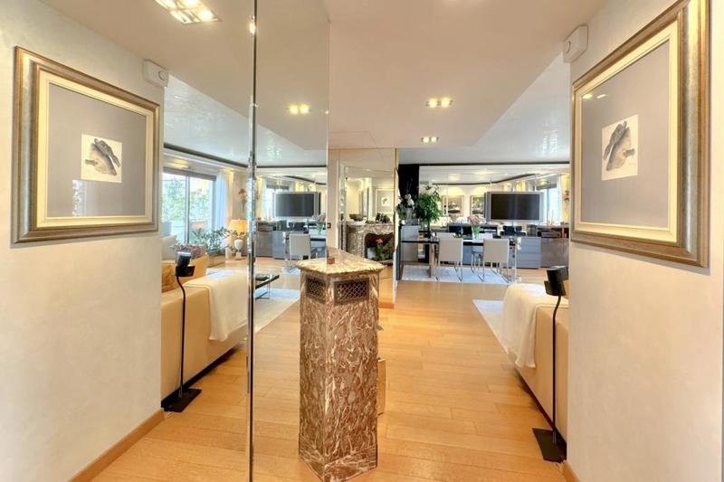 Appartement - 95 m² - 4 pièces