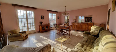 Maison - 168 m² - 6 pièces