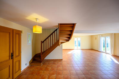 Maison - 234 m² - 7 pièces