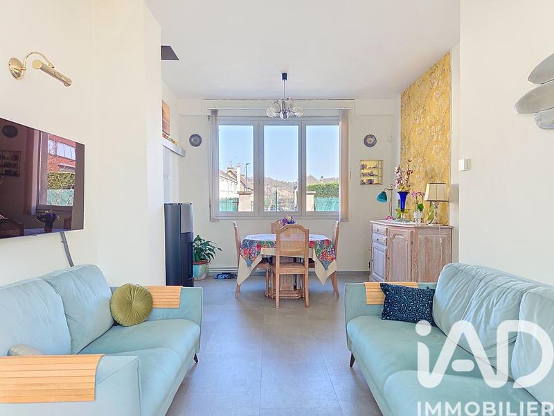 Maison - 104 m² - 6 pièces