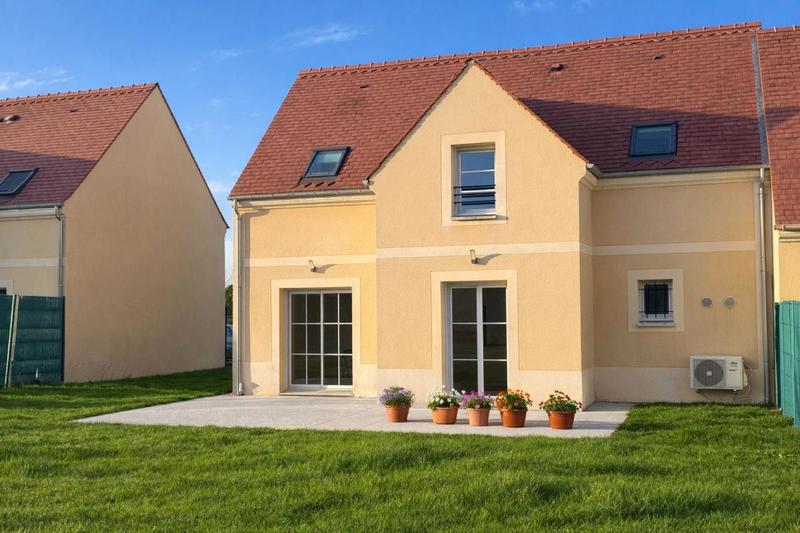 Maison - 96 m² - 5 pièces