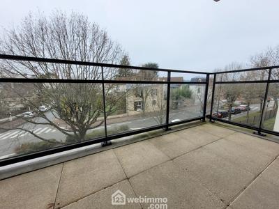 Appartement - 82 m² - 4 pièces