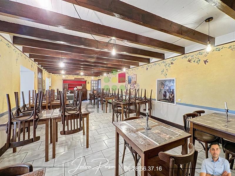 Maison - 211 m² - 9 pièces