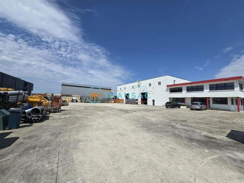 Local d'activité / Entrepôt - 965 m²