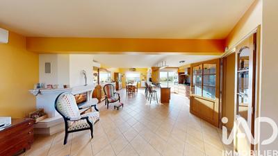 Maison - 154 m² - 7 pièces