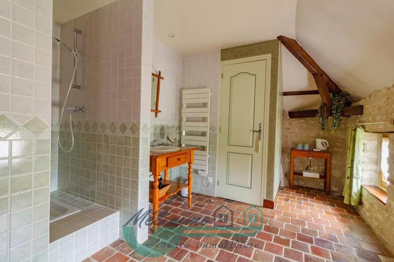 Maison - 221 m² - 9 pièces