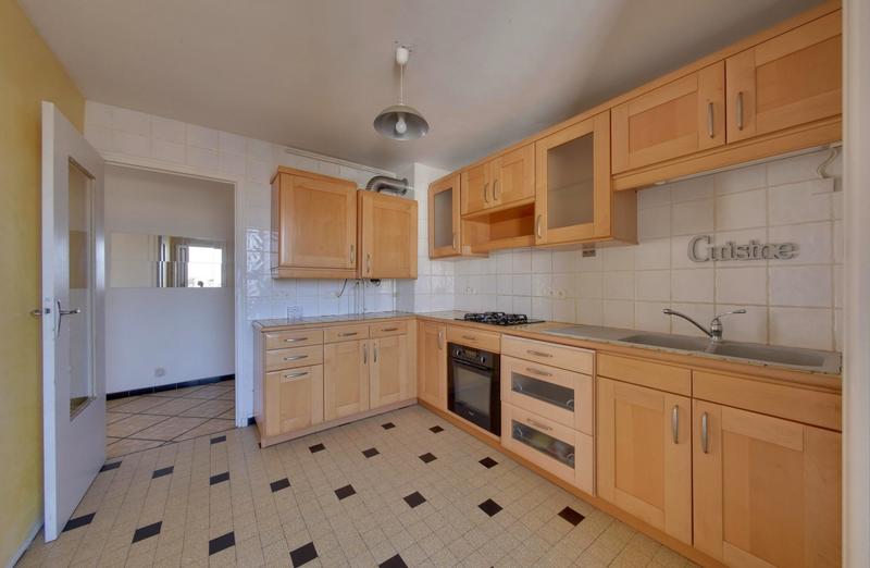 Appartement - 76 m² - 4 pièces