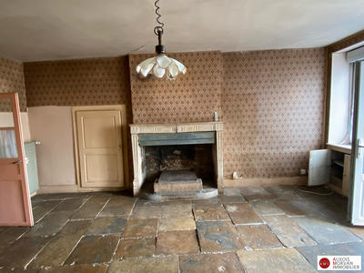 Maison ancienne - 98 m² - 4 pièces