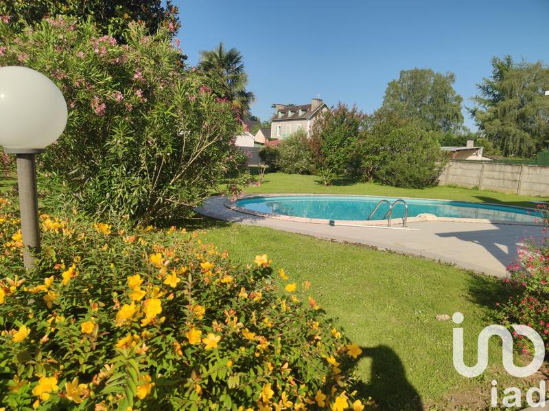 Maison - 282 m² - 10 pièces