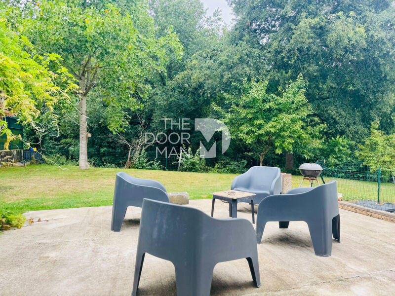 Maison - 96 m² - 5 pièces