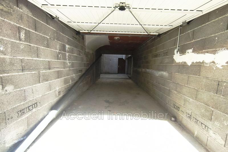 Maison - 270 m² - 14 pièces