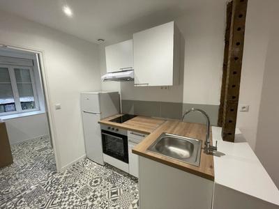 Studio - 28 m² - 1 pièce