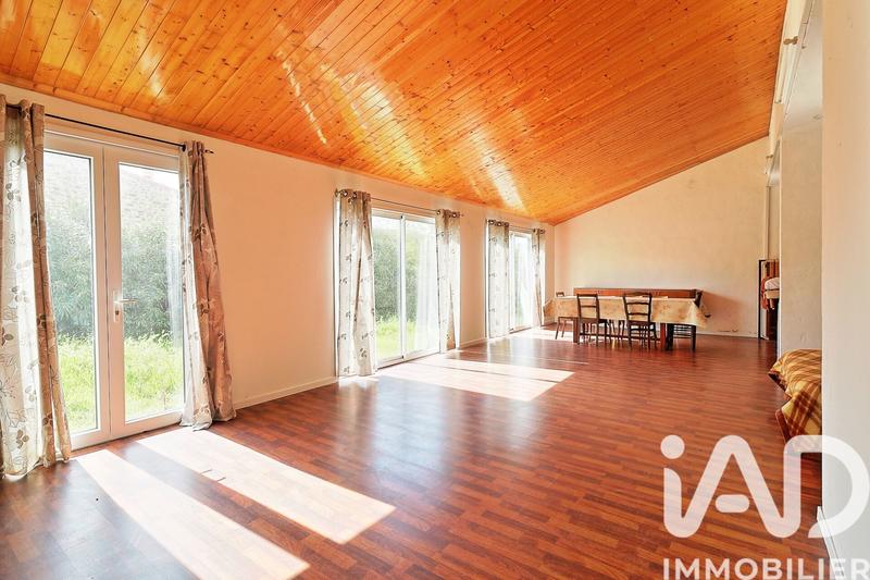 Maison - 275 m² - 10 pièces