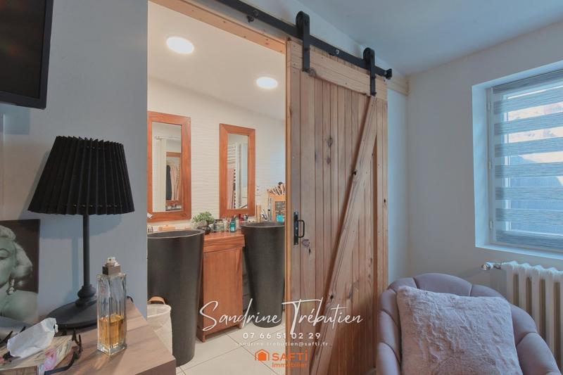 Maison - 178 m² - 7 pièces