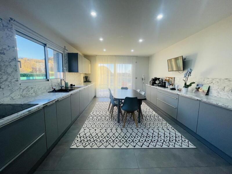 Maison - 130 m² - 5 pièces