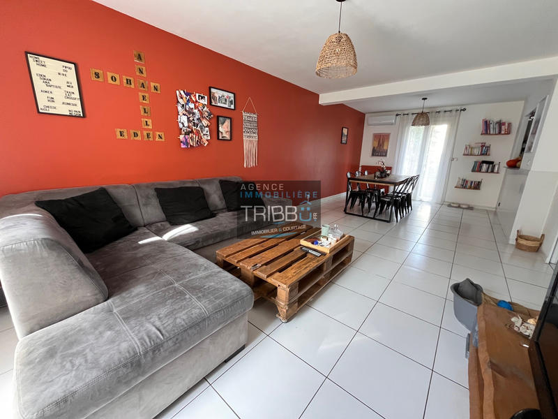 Appartement - 75 m² - 3 pièces