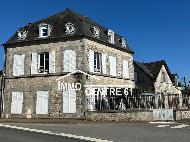 Maison - 165 m² - 6 pièces