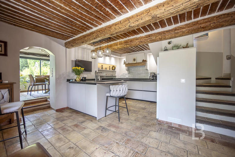 Maison - 160 m² - 6 pièces