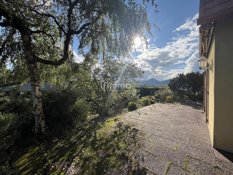 Château - 137 m² - 5 pièces