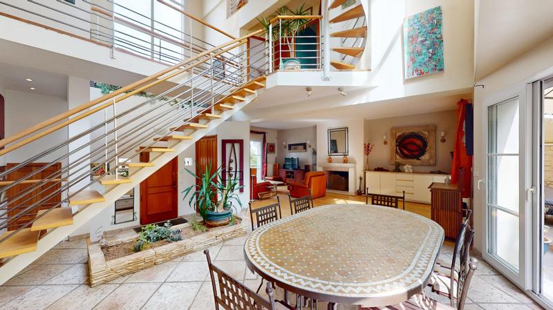 Maison contemporaine - 200 m² - 7 pièces